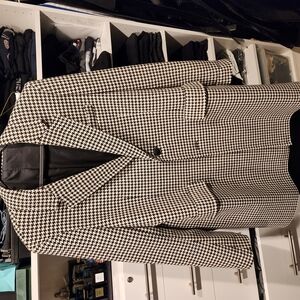 Classic Houndstooth Blazer